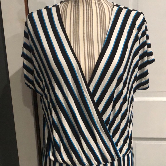 Michel Studio Collection Maxi Dress - Picture 2 of 13